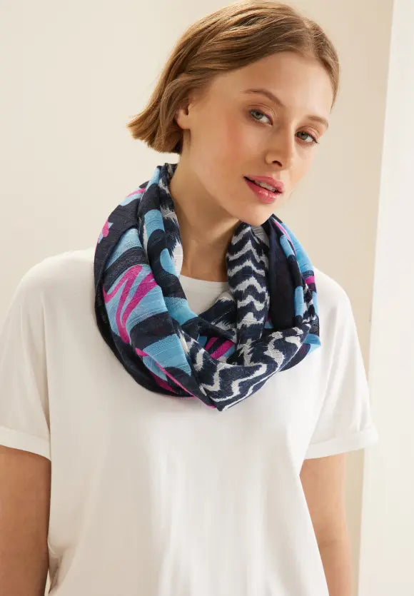 572115- Printed loop scarf - Street One