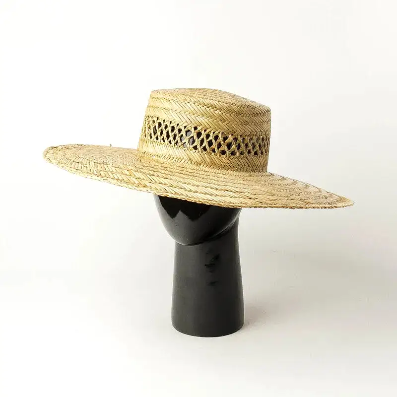 Hat Drag Scarecrow (Brown)