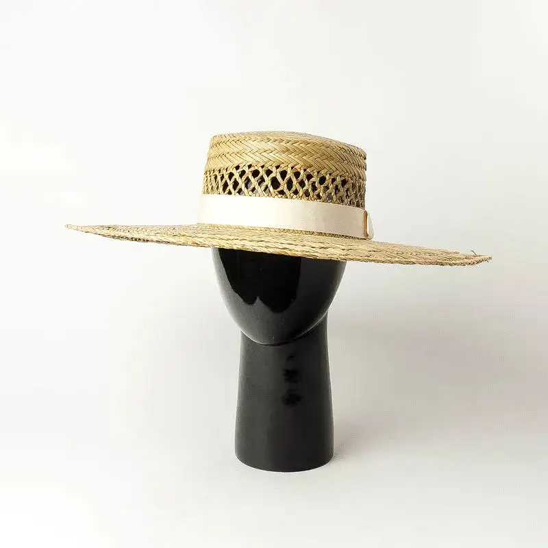 Hat Drag Scarecrow (White ribbon)