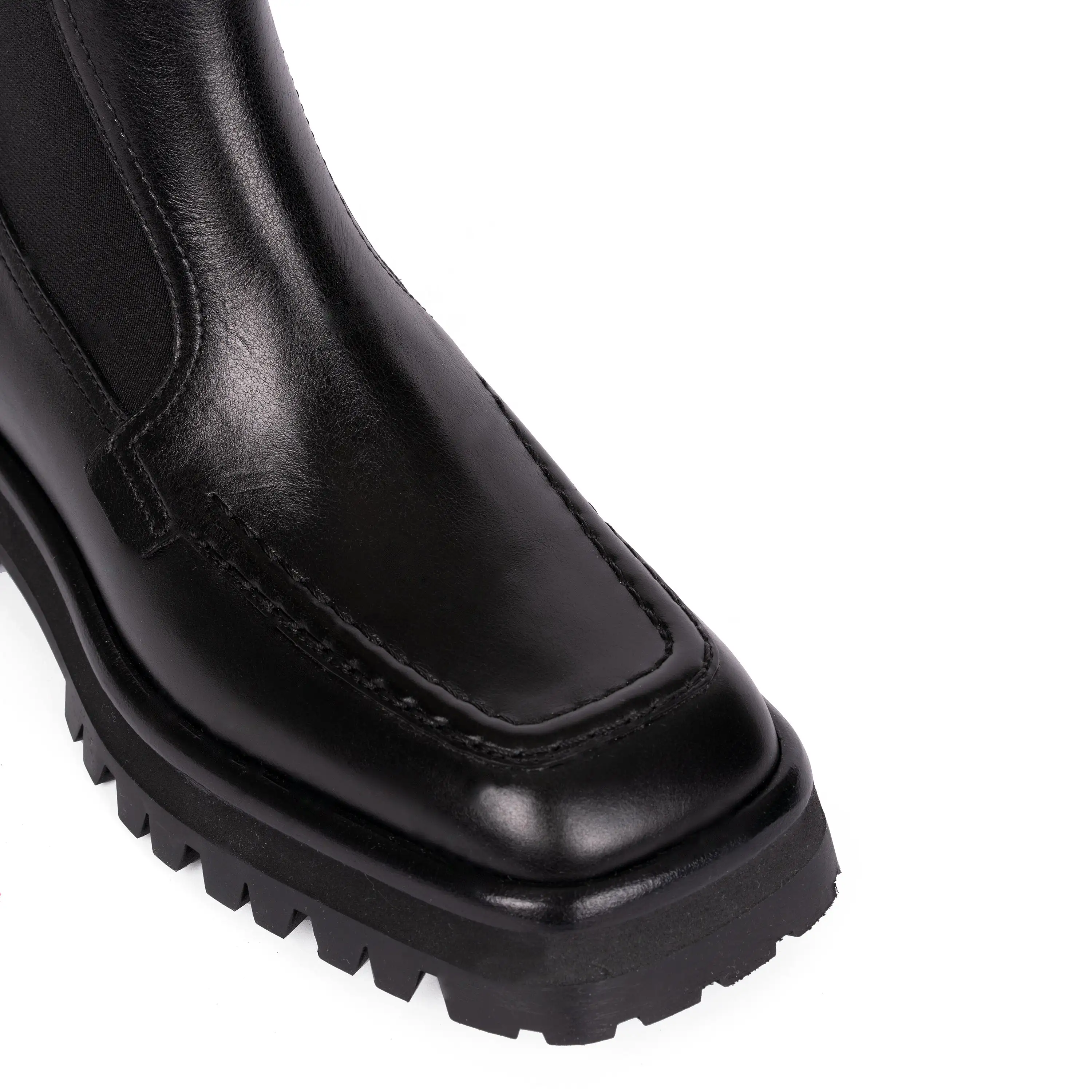 Irving Boot Black