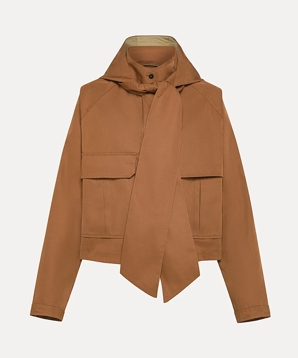 peacoat in hi–tech twill with a detachable hood