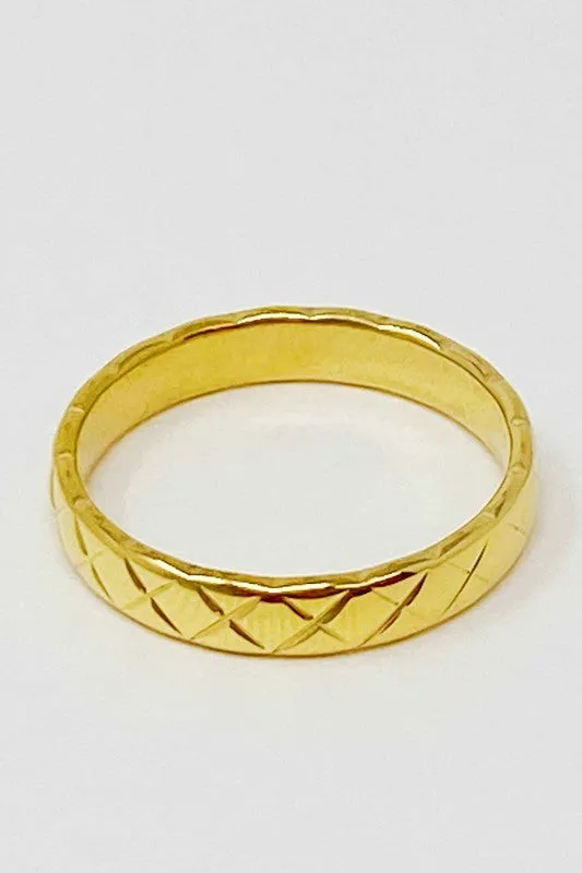 Quilted Texture Gold Ring