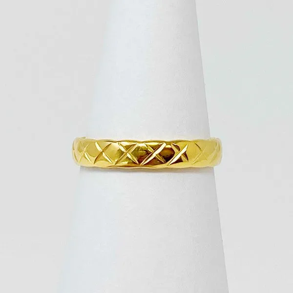 Quilted Texture Gold Ring