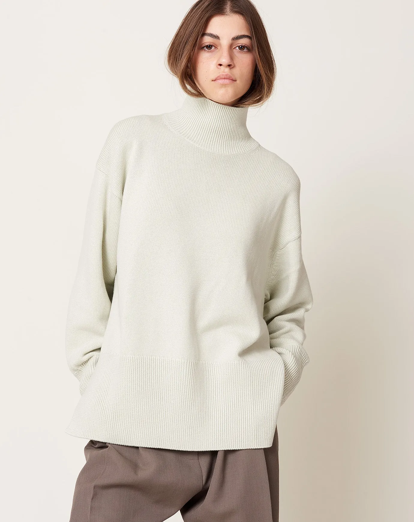 Viere Rollneck Sweater in Waterlily