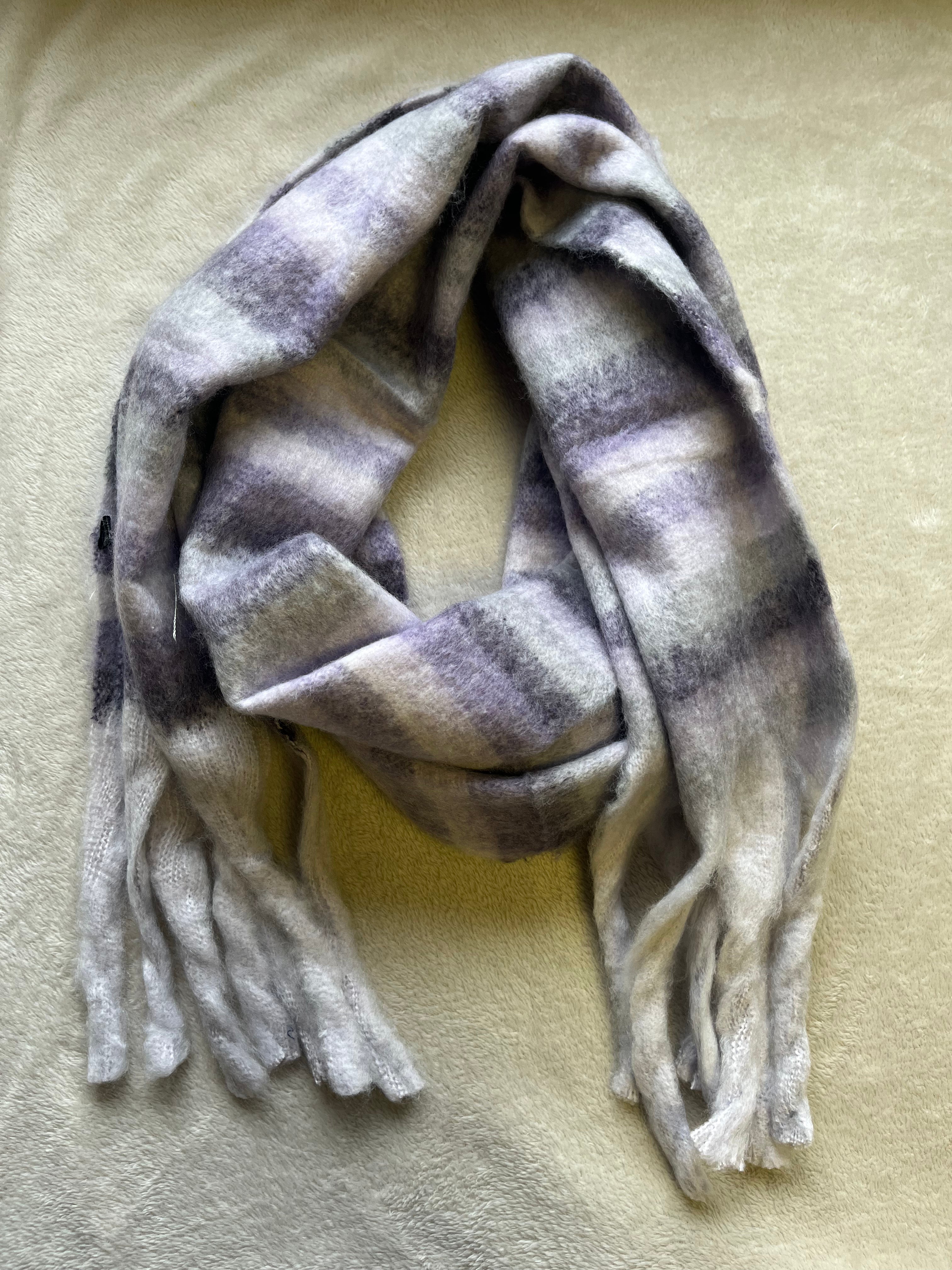 Winter Warmer Tassel Scarf > Purples