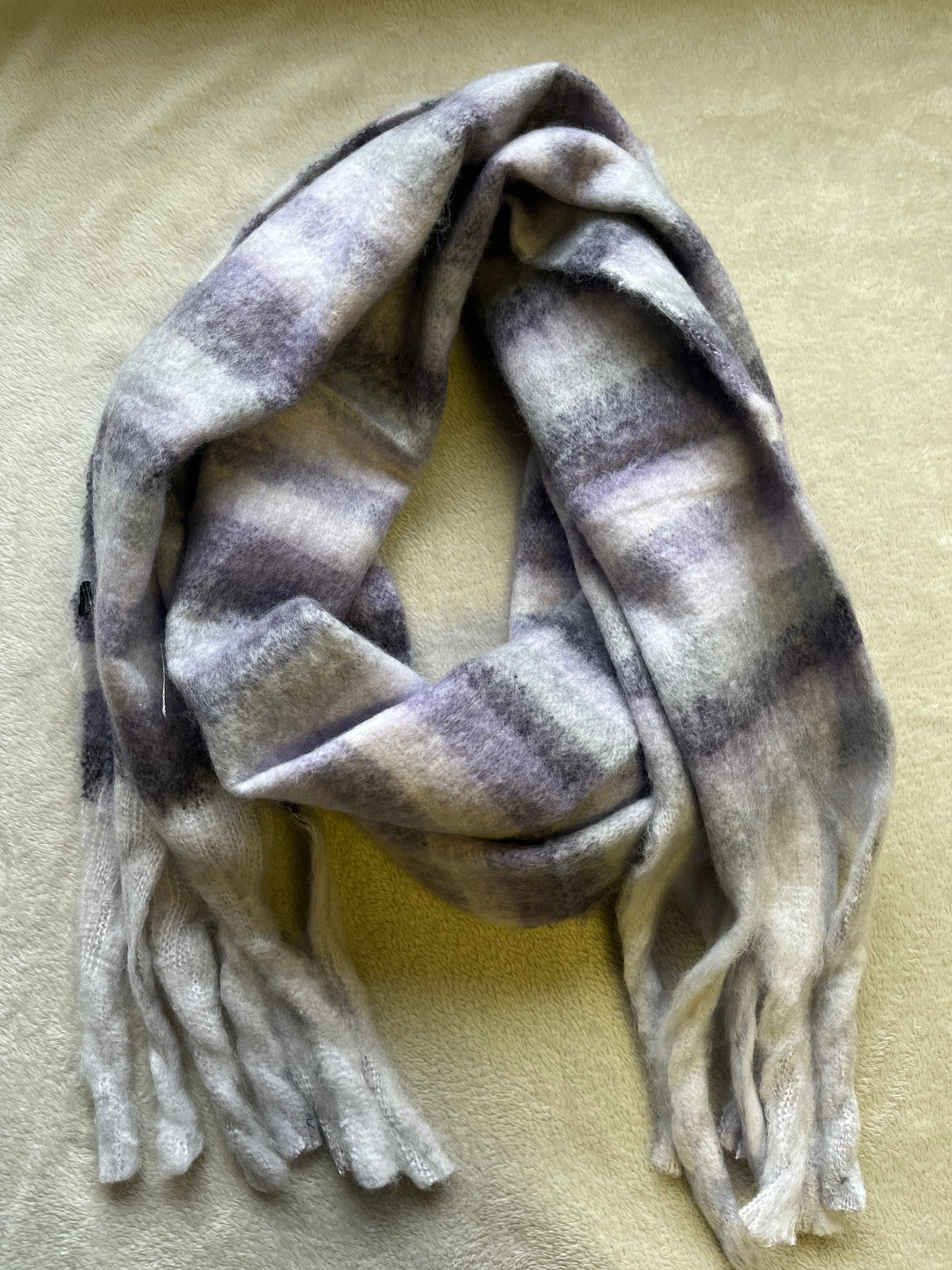 Winter Warmer Tassel Scarf > Purples