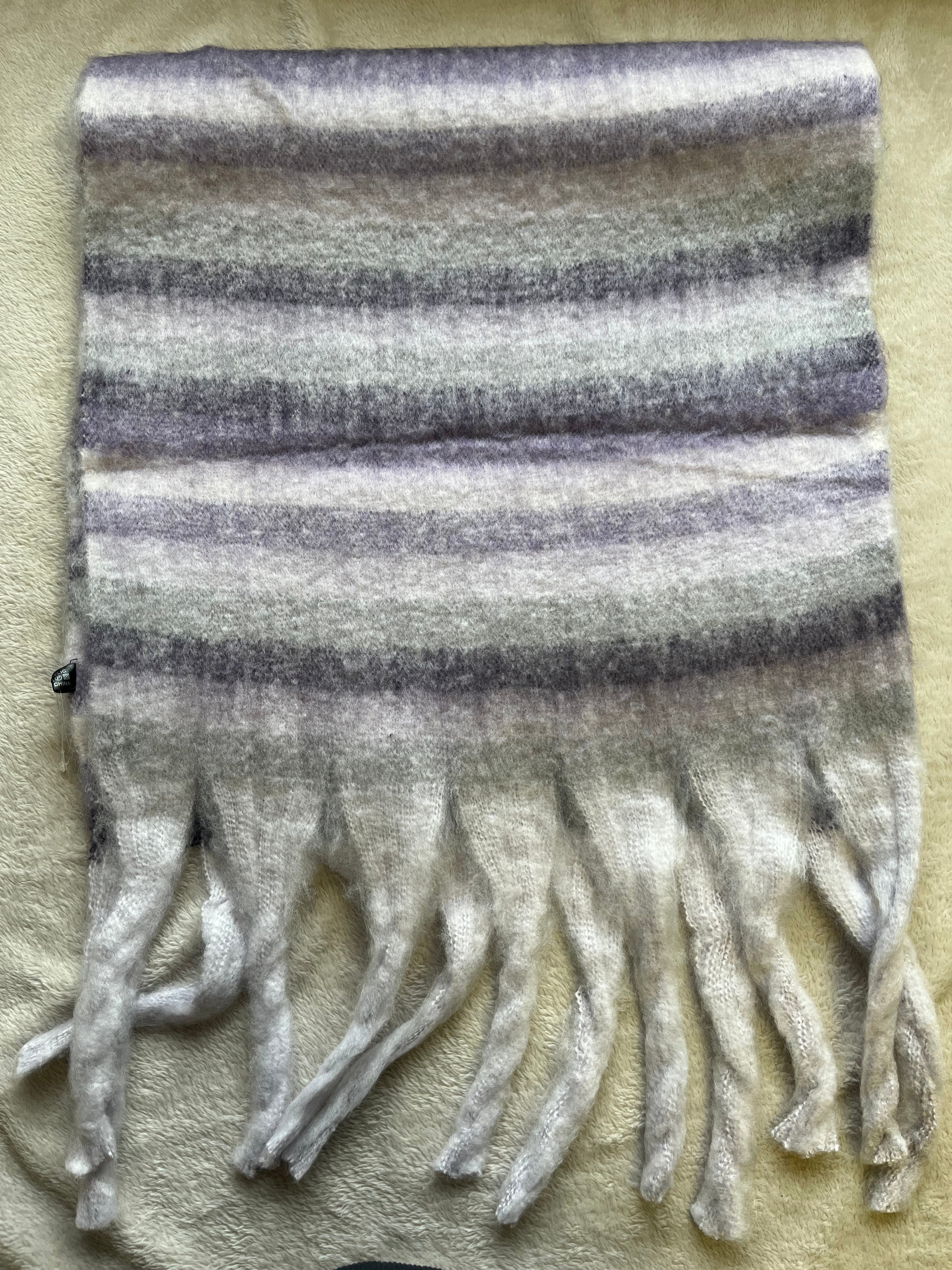 Winter Warmer Tassel Scarf > Purples