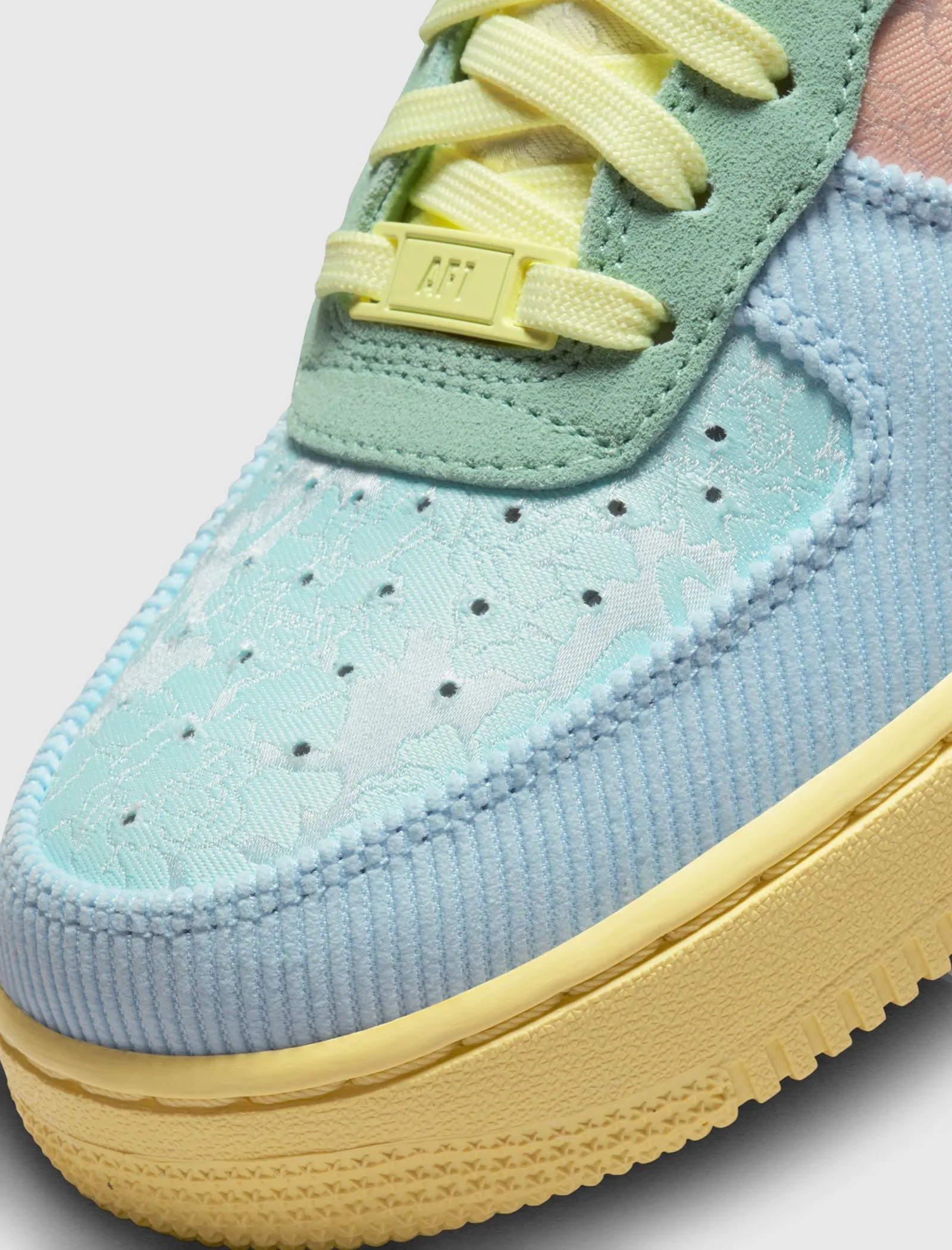 WOMEN'S AIR FORCE 1 LOW CELESTINE BLUE